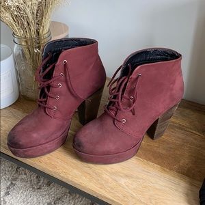 Steve Madden maroon combat boots